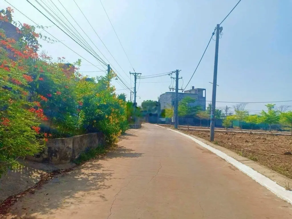 Bán gấp lô đất chỉ 599tr full thổ cư, 135m2 MT đường Nguyễn Thìn, SHR