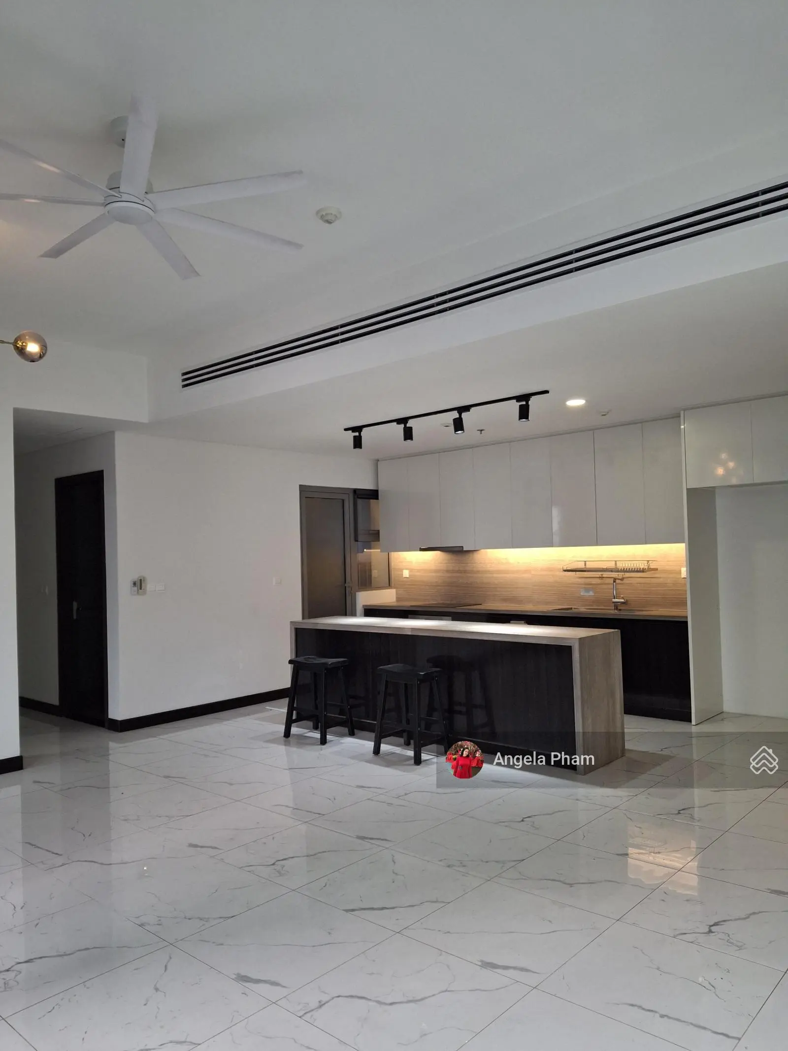 Bán 3 phòng ngủ Empire City tầng cao view Bitexco, view sông ngắm pháo hoa ,giá tốt nhất trục