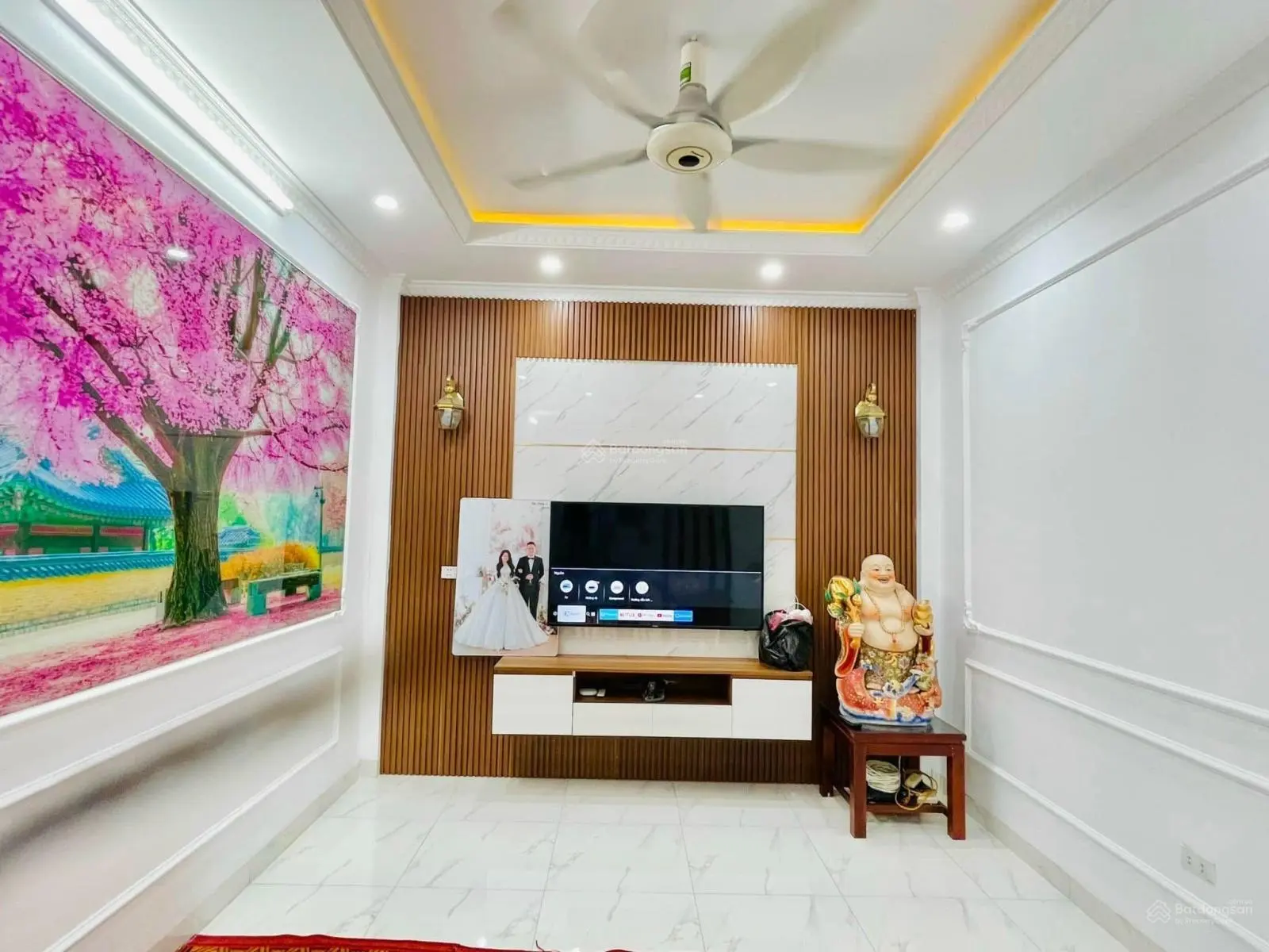 Bán nhà Kim Giang, Hoàng Mai, 40m2 x 5T, ô tô đỗ cửa, ngõ nông, giá 8,4 tỷ