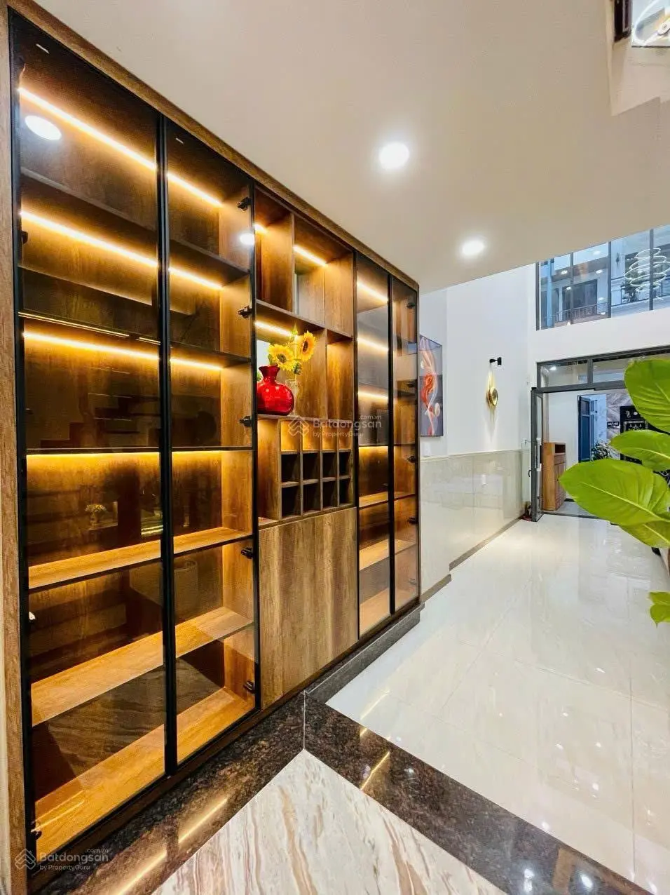 Bán nhà phố liền kề tại 68 Nguyễn Tư Giản, Gò Vấp SHR
