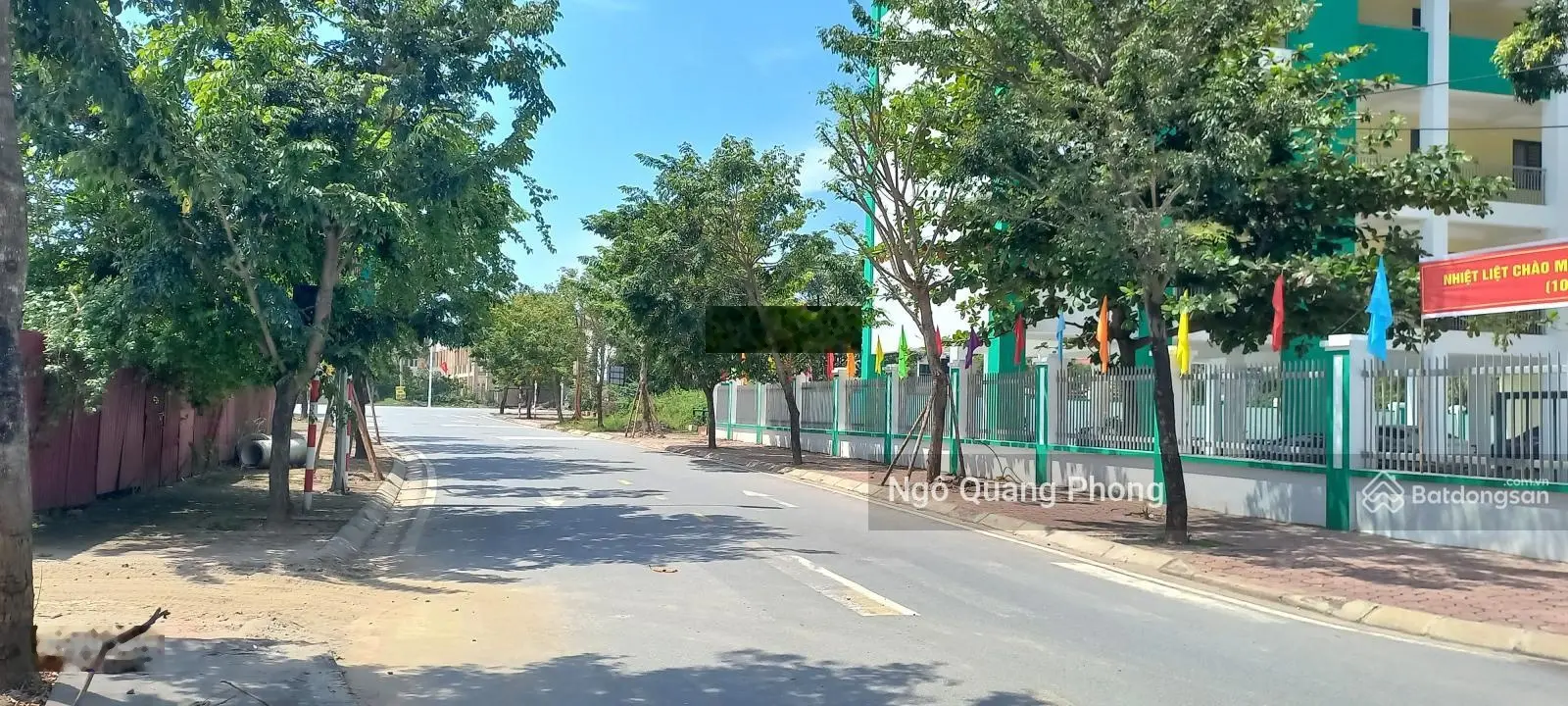 Bán đất, tặng nhà 2 tầng, mới, đẹp, đủ công năng Đặng Xá, Gia Lâm