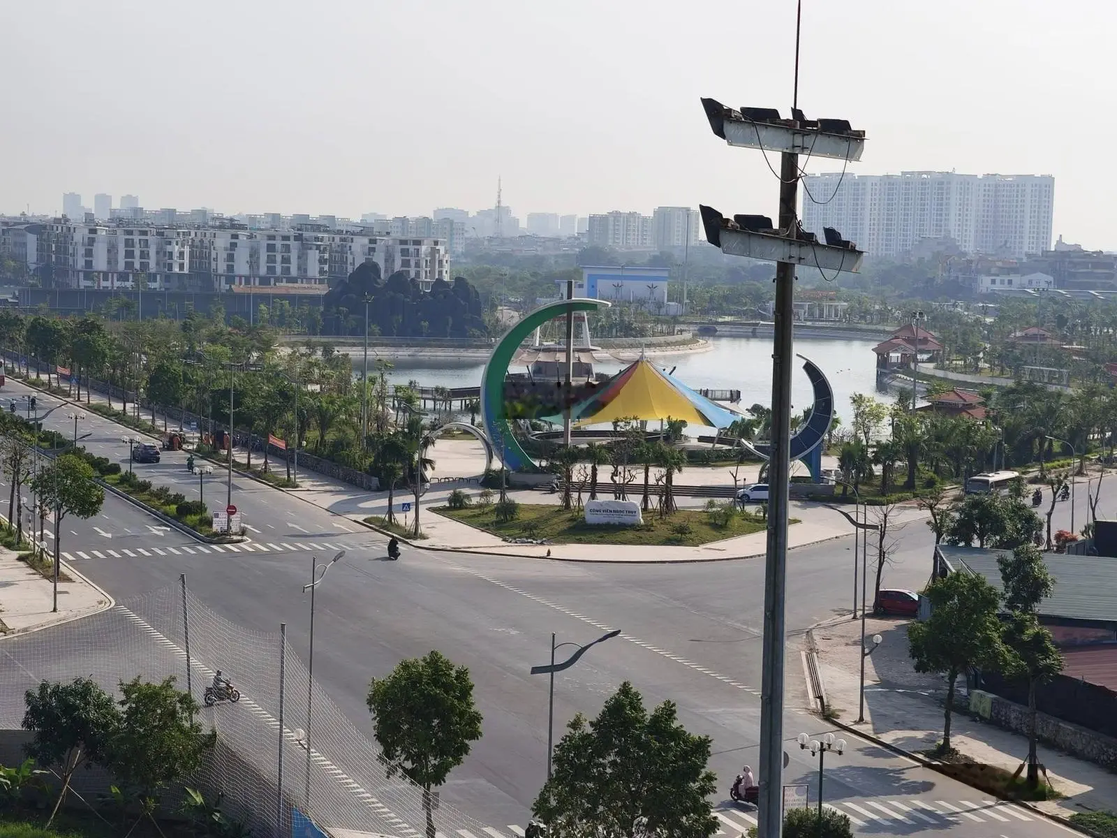 diện tích 47m nhà mới 5tầng ngõ 268 phố Ngọc Thụy - giá ĐẦU TƯ chỉ 6.35 tỷ.