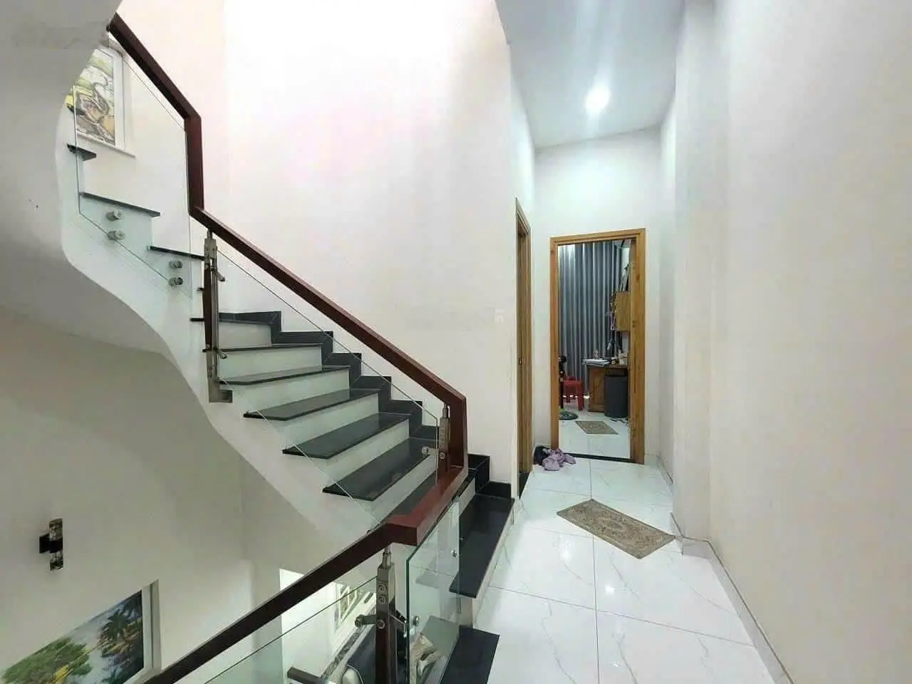Bán nhà 66m2 / 3,89 Tỷ đang cho thuê 10tr/th gần MT Nguyễn Duy Trinh, đường số 1, Long Trường, Q9