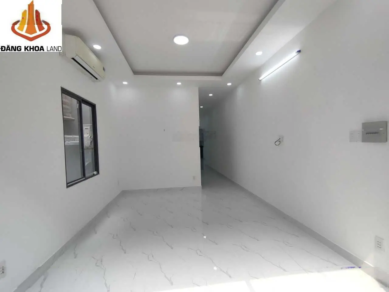 Hàng ngộp - Nhà cấp 4 DT 93m2, gần đường Hoàng Diệu 2, kế bên trường ĐH Ngân Hàng