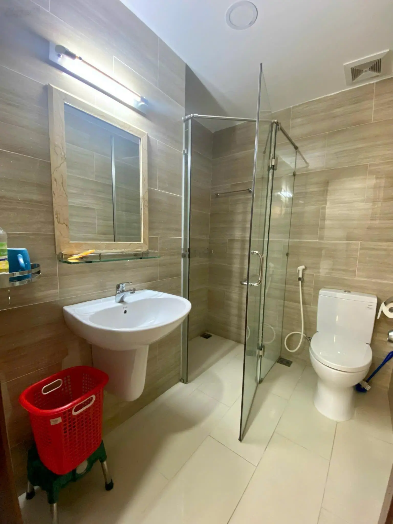 Bán căn hộ góc tầng thấp chung cư Gold Sea Vũng Tàu - view toàn thành phố, giá 2.8 tỷ full nội thất