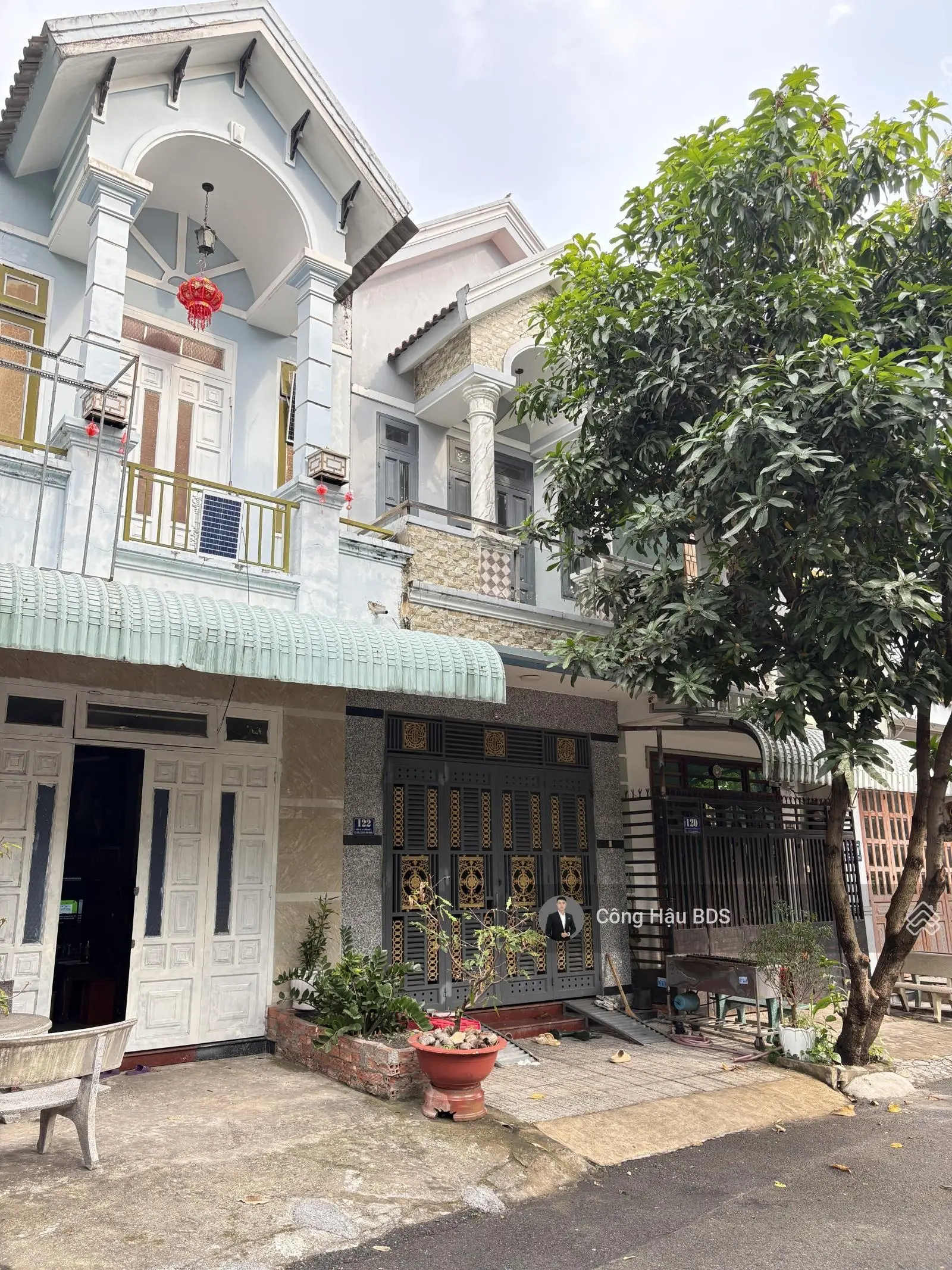 Bán Nhà SHR Trệt Lầu Gần Vincom Dĩ An. DT: 64M2. Gồm 3 PN- 2WC. Đường 8M. Vỉa hè. Cây Xanh.