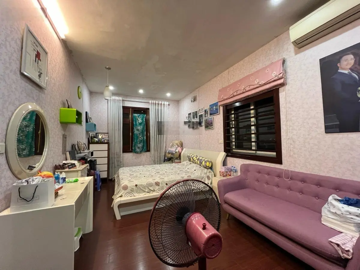 Bán biệt thự 300m2 tại Trần Thủ Độ, Hoàng Liệt, Hoàng Mai, Hà Nội, giá siêu hời 92,9 tỷ