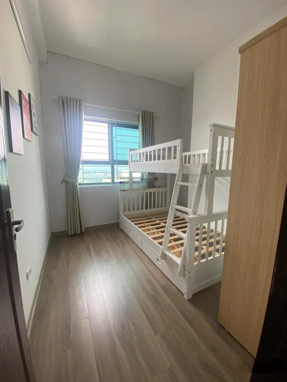 Bán gấp căn hộ căn góc CT12 KVKL - nội thất mới cứng - sổ đỏ chính chủ-ban công mát mẻ-giá cực tốt