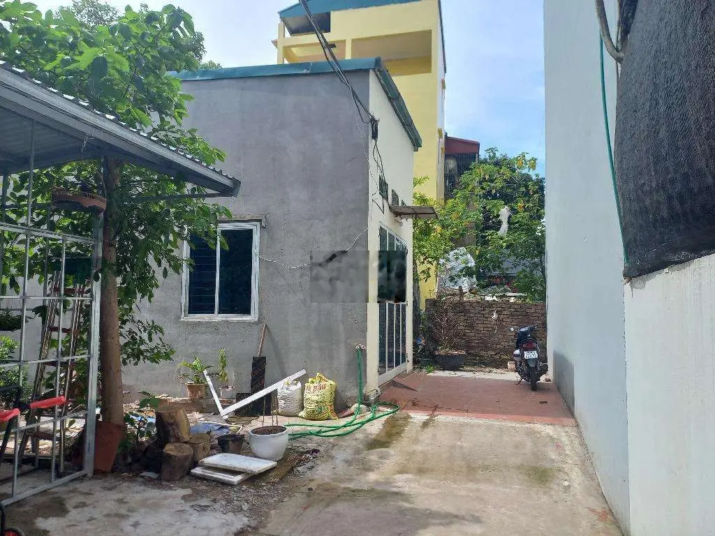 Bán đất tặng nhà,42m2, ba gác tránh SH, Đông Ngạc Thụy Phương.