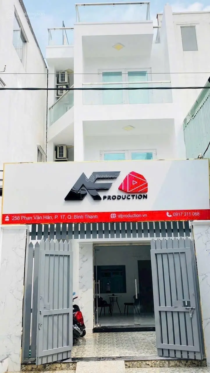 18,5tỷ về 16,5tỷ bán gấp mặt tiền 258 Phan Văn Hân, P17 sát Q1 (4,5x15m)nở hậu 9m. CN: 76,8m2. 3TST