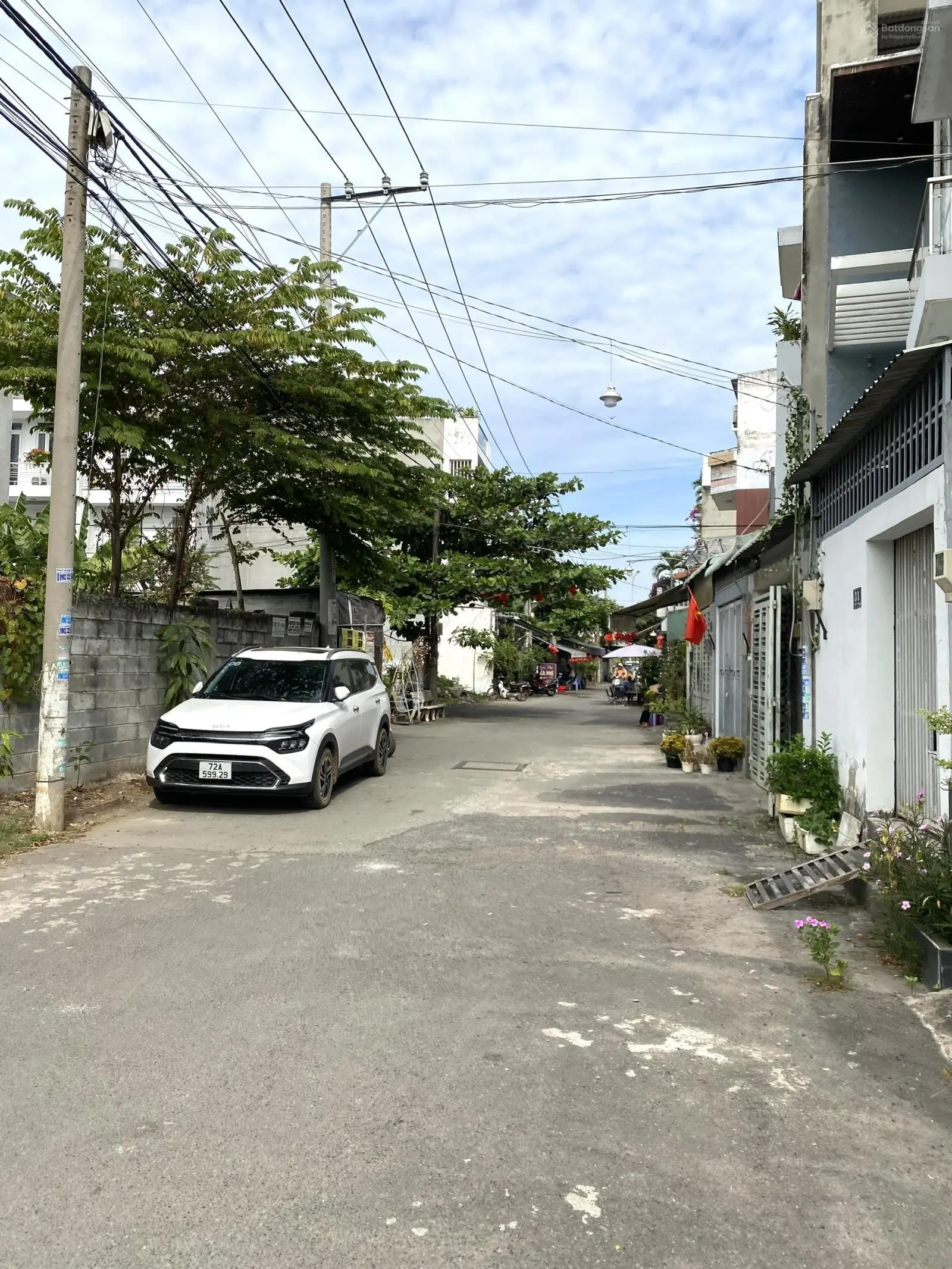 Bán nhà mặt tiền gần Nguyễn Duy Trinh, Xe Hơi 2 Chiều, 60 m2(4x15), 3 tầng, ôtô ngủ nhà, chỉ 4.6 tỷ