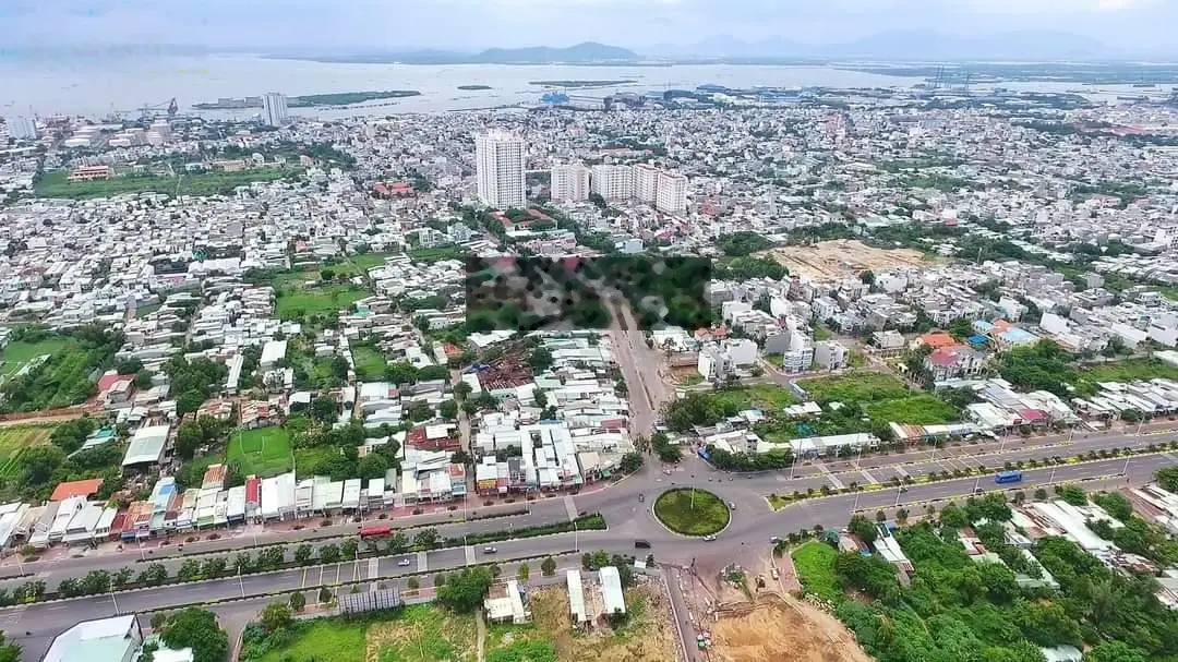 Bán nhà mặt tiền Nguyễn Hữu Cảnh, p. Thắng Nhất