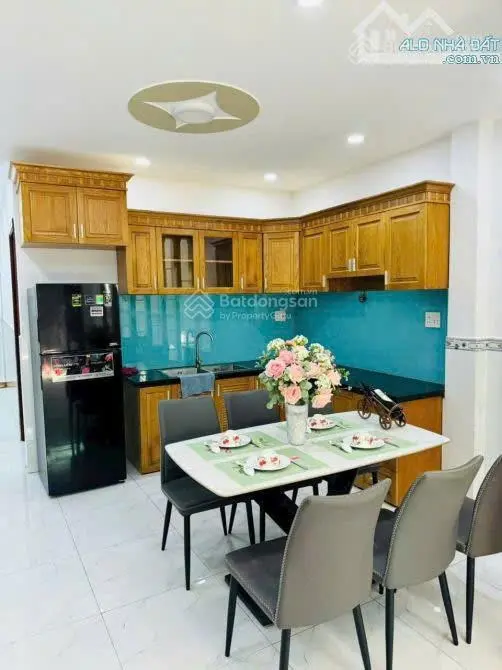 Gò Vấp bán gấp nhà HXH Phan Huy Ích, P12, Q GÒ VẤP, 60m2, SHR, Giá 2 tỷ750