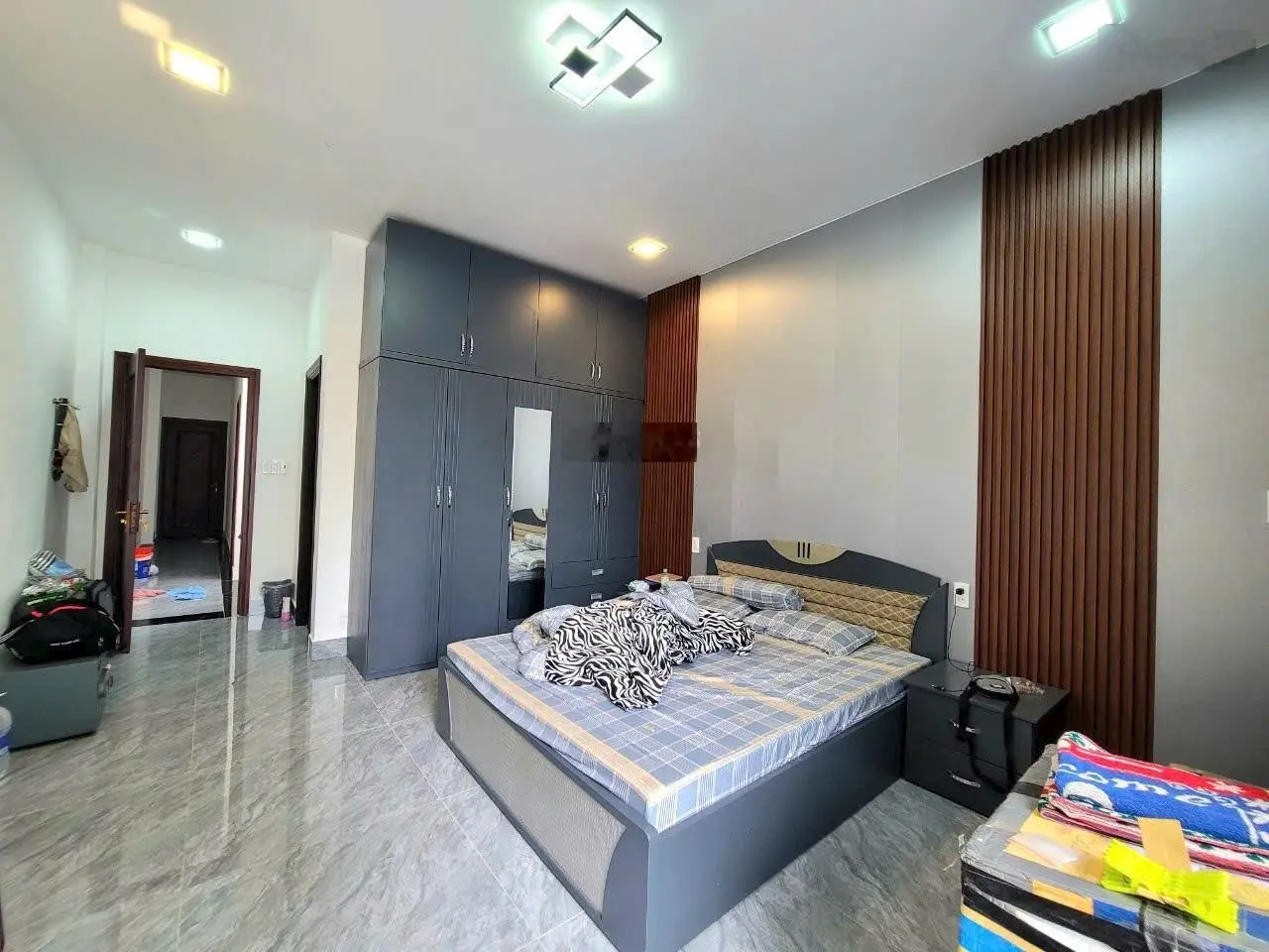 Bán mặt tiền P. 7 PN Ngay Khu Phan Xích Long - 4x23m Vuông A. 4 nhà mới keng tặng full NT giá ngon