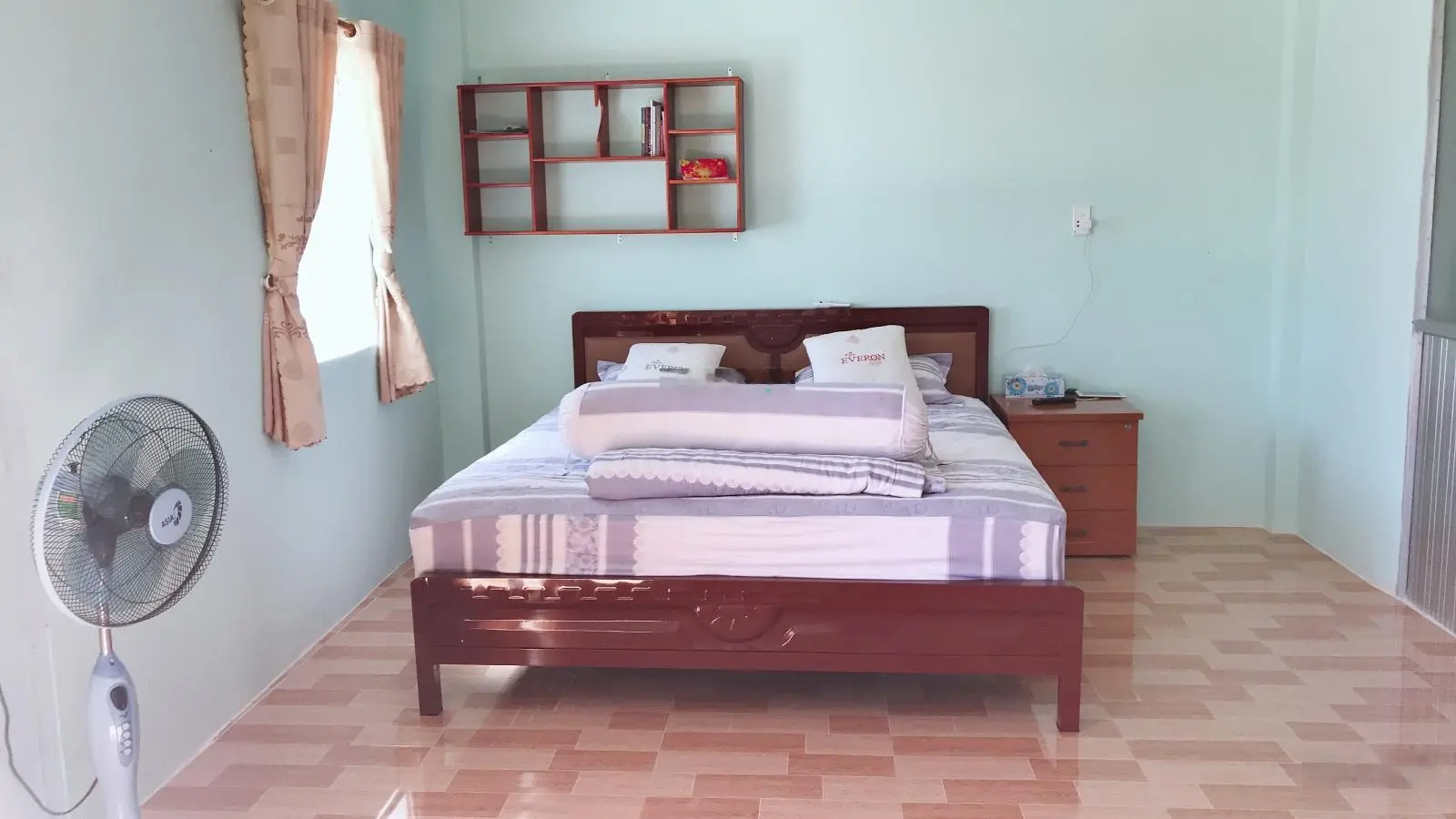 Bán đất tặng nhà trên đất, hẻm ô tô (5m) đường Trần Phú, P5, TP. Vũng Tàu