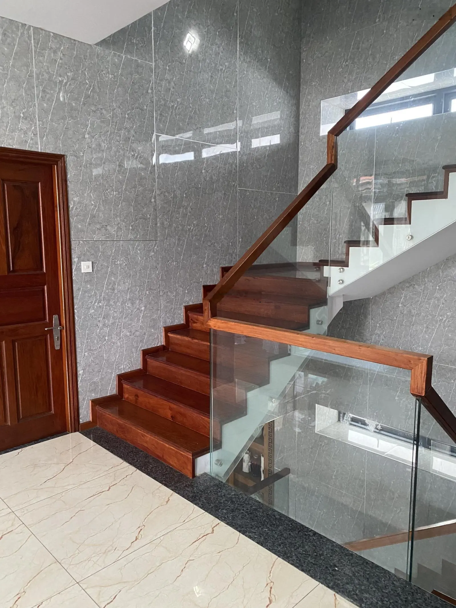Bán nhà 3 tầng đường Dương Đình Nghệ, An Hải Bắc, Sơn Trà , Đà Nẵng 11 tỷ thương lượng