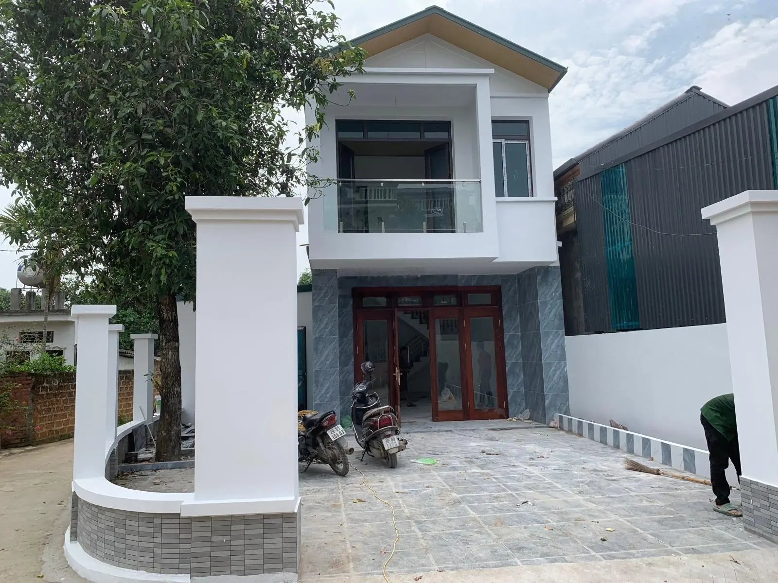 Bán nhà Bình Yên, Thạch Thất, Hà Nội. Diện tích 140m2, có nhà sẵn ô tô vào tận sân đẹp như ảnh