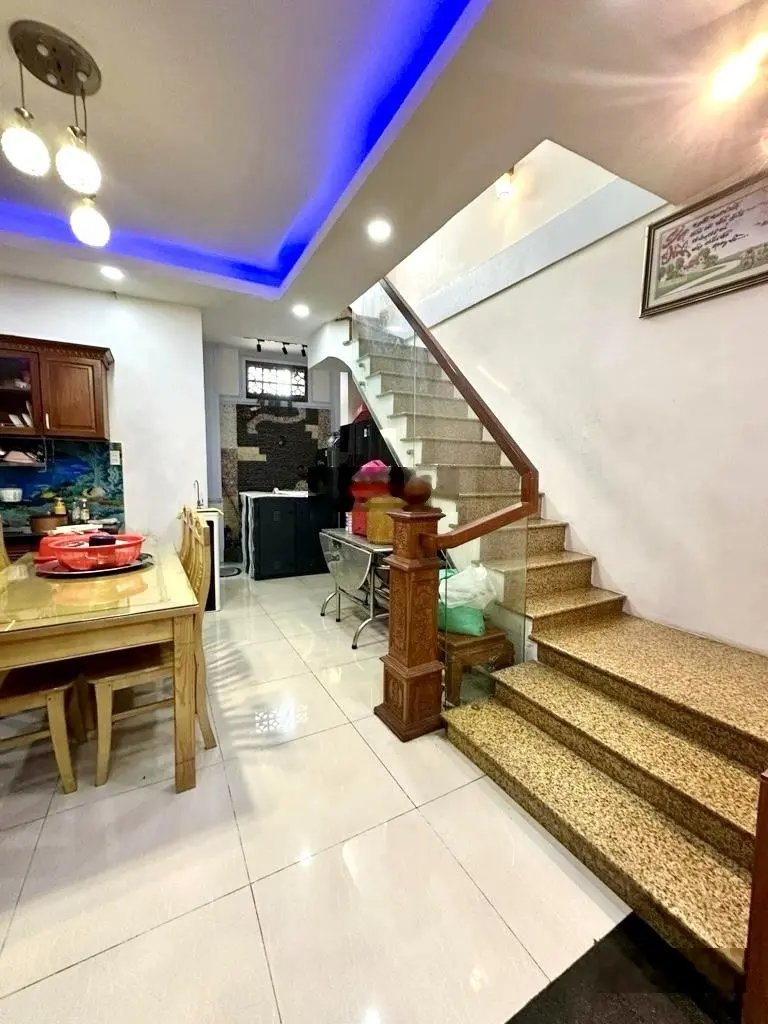 Bán nhà hẻm xe hơi 2 tầng 80m2 3pn ngay Kđt Vạn Phúc, sổ hồng hoàn công chỉ 5,7 tỷ