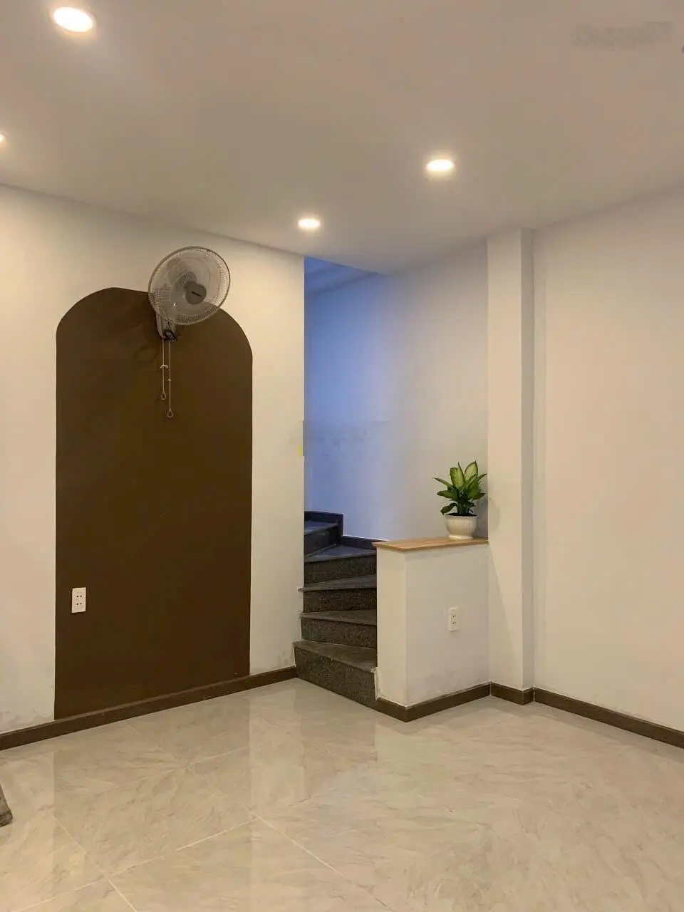 Cô Bé cần ra đi căn nhà cực tâm huyết để định cư nước ngoài nằm ở đường hẻm Rạch Ông Đồ, 70m2, SHR