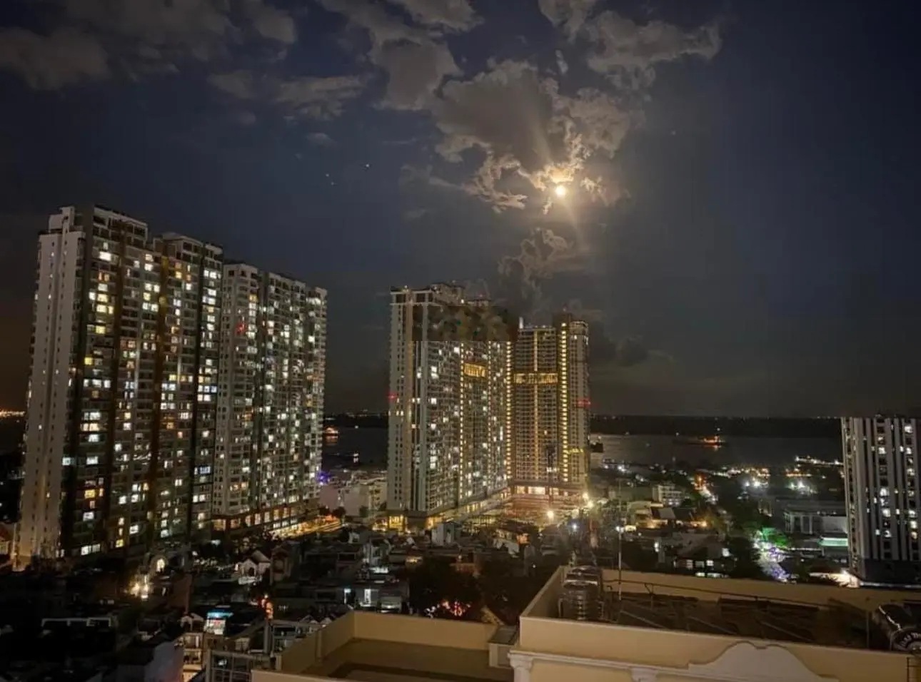 Bán căn hộ An Gia Skyline chính chủ giá tốt