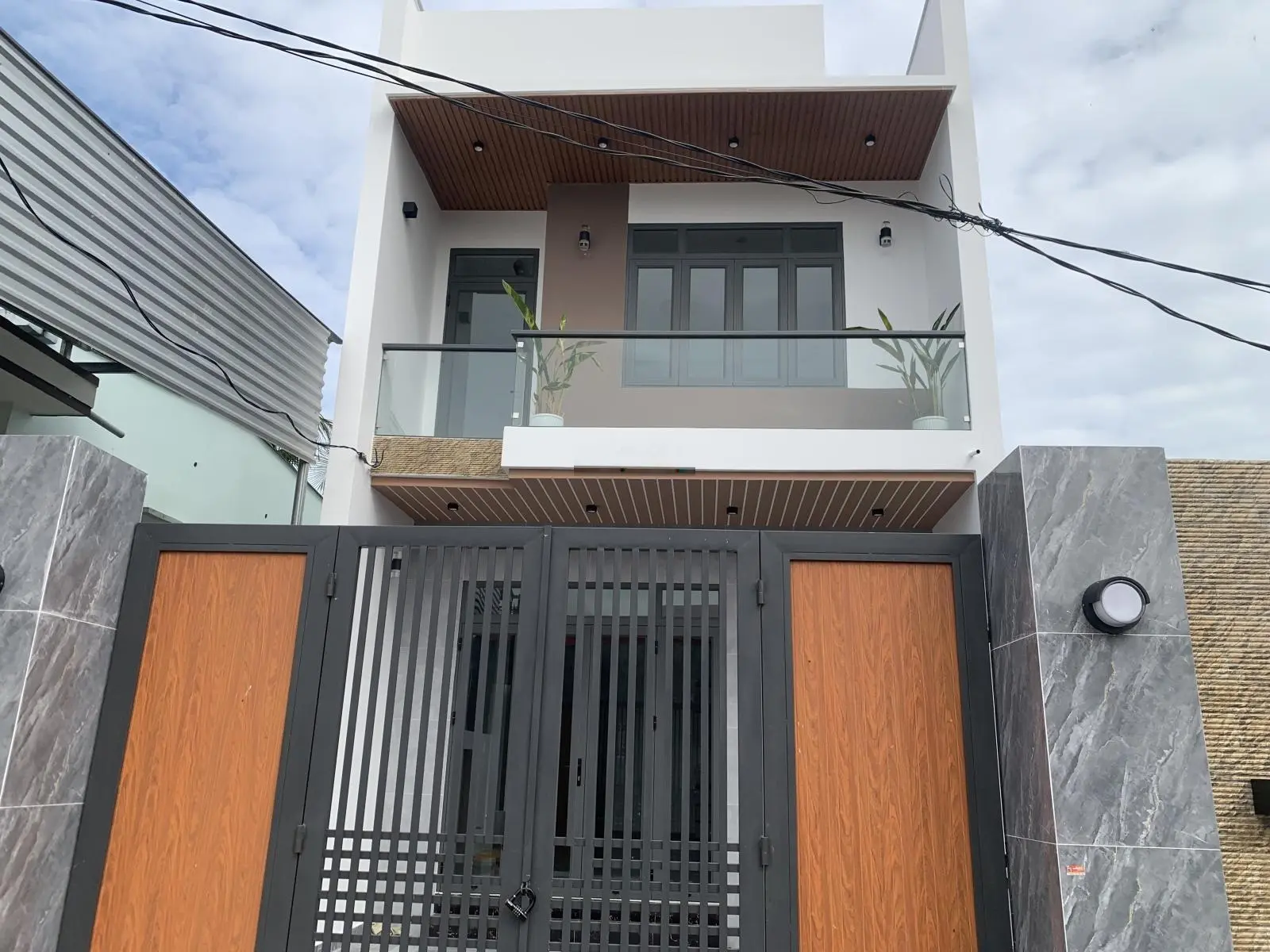 Bán nhà 2 tầng diên phú diên khánh