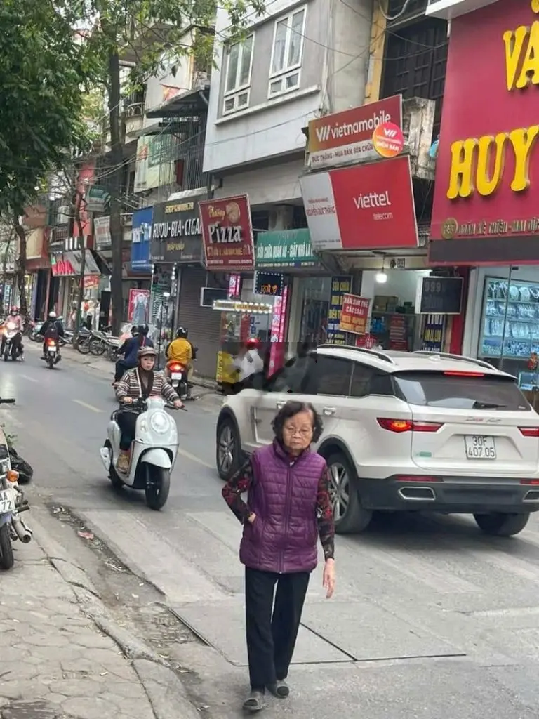 Bán nhà mặt phố Doãn Kế Thiện, vỉa hè, kinh doanh, MT 5m, 21.5 tỷ