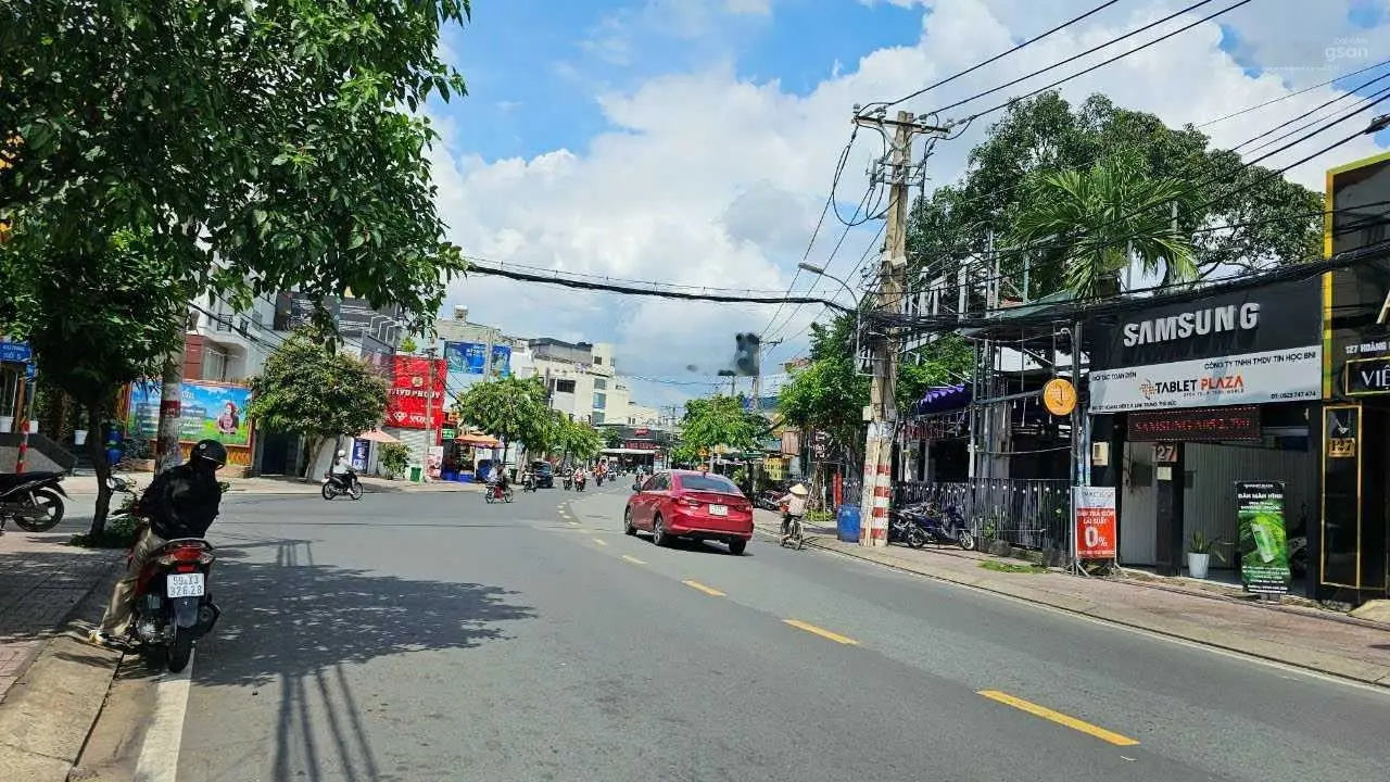 Bán căn nhà mặt tiền Trương Văn Hải, P. Hiệp Phú, 137m2 giá 12,5 tỷ