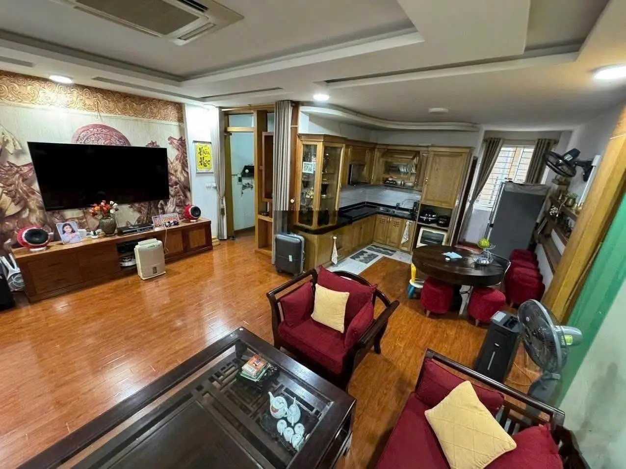 Bán nhà hẻm ô tô Hoàng Hoa Thám, Tân Bình, 116,6m2 (6,6m x 17,6m) 4 tầng, giá chỉ 16,8 tỷ