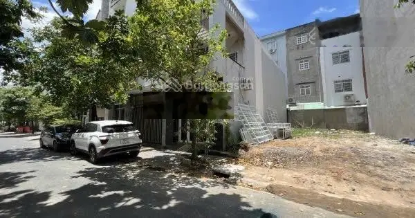 Hàng hiếm tại đường đào trí, bán đất 90m2 giá ưu đãi 2,7 tỷ vnd. shr . thổ cư 100%.