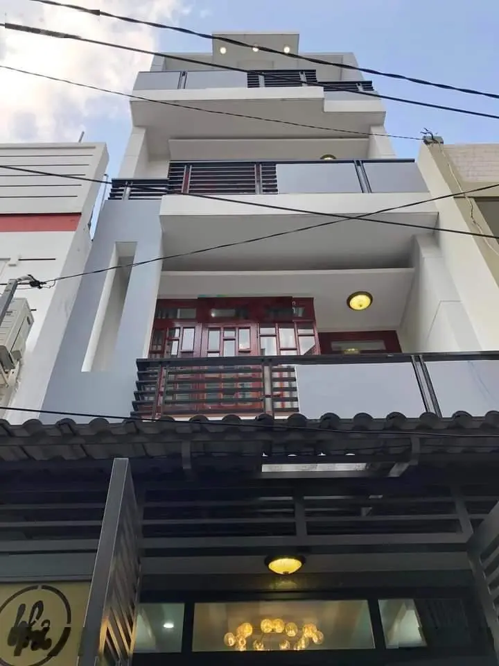 Bán gấp căn Cao Thắng, P5, Quận 3, 1T2L GIÁ 3tỷ590 DT: 63m2 (4,5*14) sổ hồng chính chủ, hẻm xe hơi