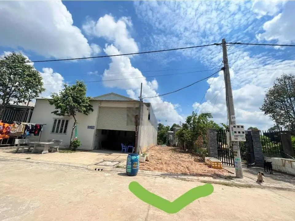 MỸ PHƯỚC 3,LÔ ĐẤT 150M2 NẰM NGAY KHU DÂN CƯ ĐÔNG,SÁT TRƯỜNG HỌC ,CHỢ