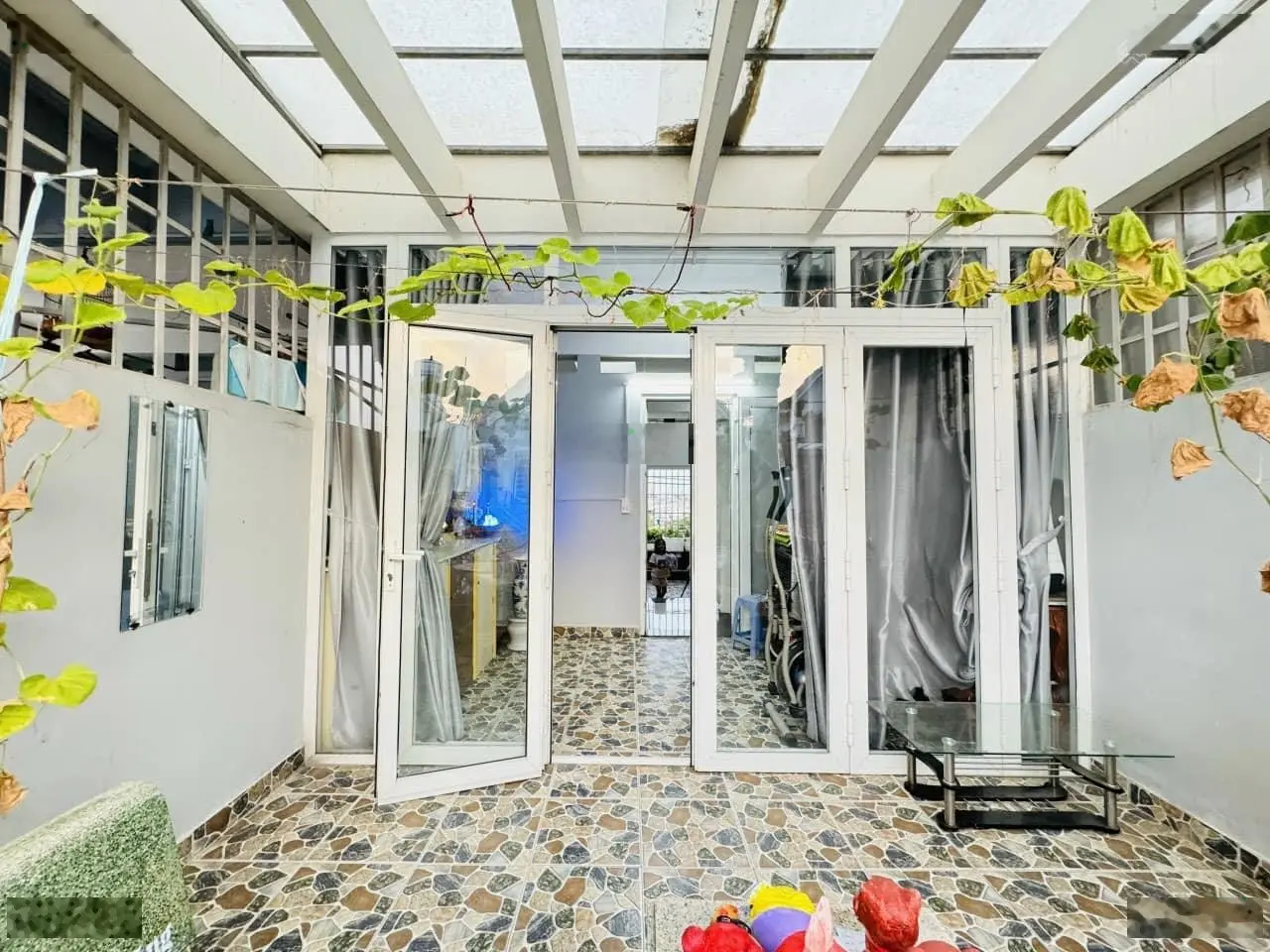 Bán nhà đúc 3.5 tấm hẻm 854/40/3F Thống Nhất P15 hxh 5m 4pn 4wc nhà mới đẹp