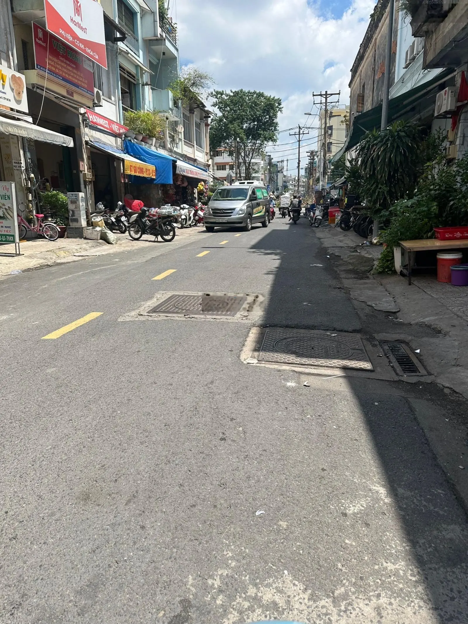 Biệt thự siêu sang - 968m2 - 4 tầng - ngang 18 - Đ. Phạm Thế Hiển phường 7 - quận 8 - giá 38tỷ (TL)