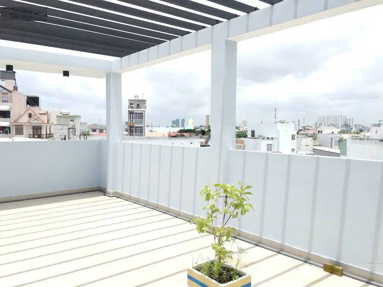 Nhà mới, 4 tầng (4x18m), trước nhà 5m, gần sát MT Bùi Minh Trực P6 Q8 giá chỉ 8tỷ2