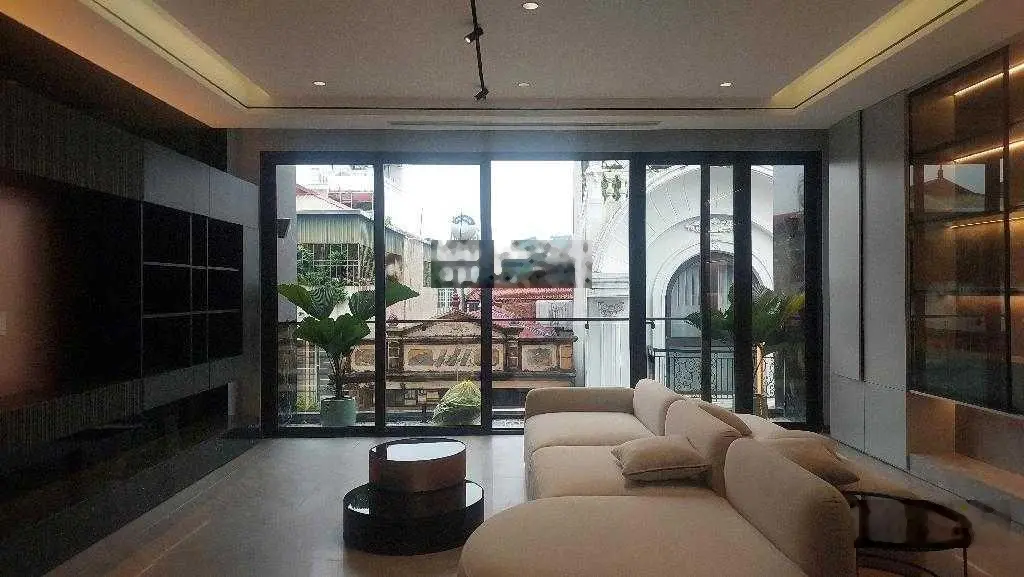 SIÊU PHẨM HẠNG SANG, PHÂN LÔ Ô TÔ TRÁNH, GARA 2 Ô TÔ VÀO NHÀ, MẶT TIỀN QUYỀN LỰC, THANG MÁY