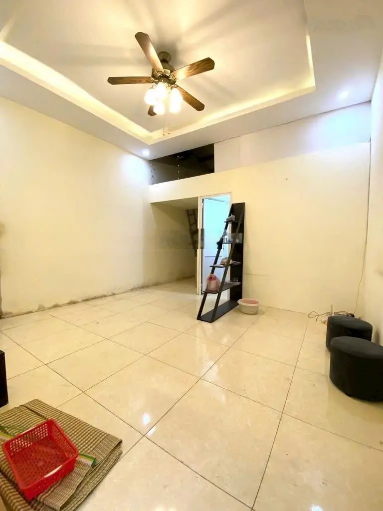 Chỉ 4,1 tỷ có ngay căn nhà ở TTQ Hai Bà Trưng - 10m ra ô tô tránh - diện tích 45m2
