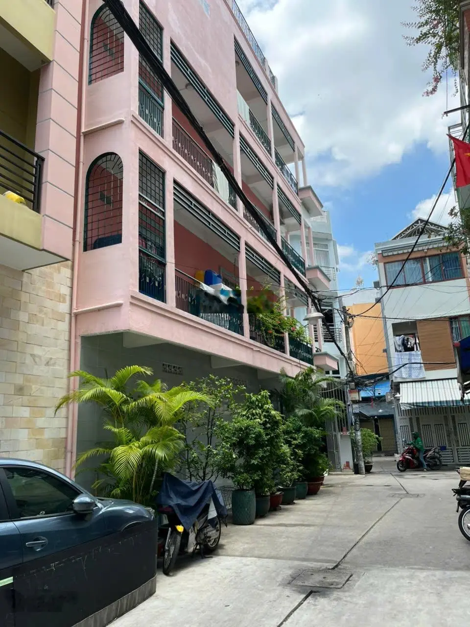 Bán gấp căn góc 2MT HXH Hàn Hải Nguyên P.2, Quận 11, 4 lầu chỉ 8.3 tỷ