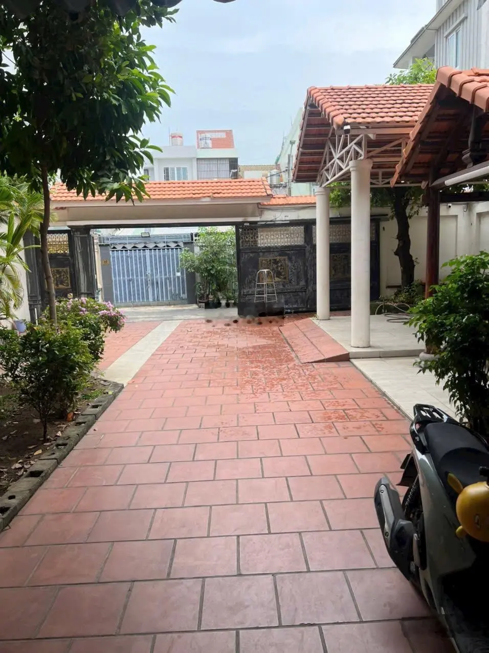 Bán căn biệt thự 474m2 khu Kiến Thiết, Phường Hiệp Phú, ngay khu vực trung tâm gần Ngã Tư Thủ Đức