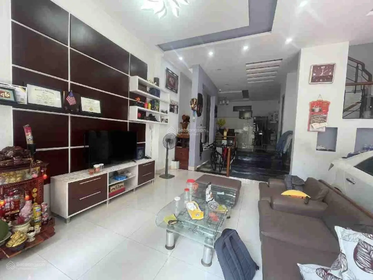Nhỉnh 6 tỷ có ngay nhà tttp 2 tháng 9 bên lotte, cv châu á - sát đường chính - nhà đẹp, ôtô đỗ cửa.