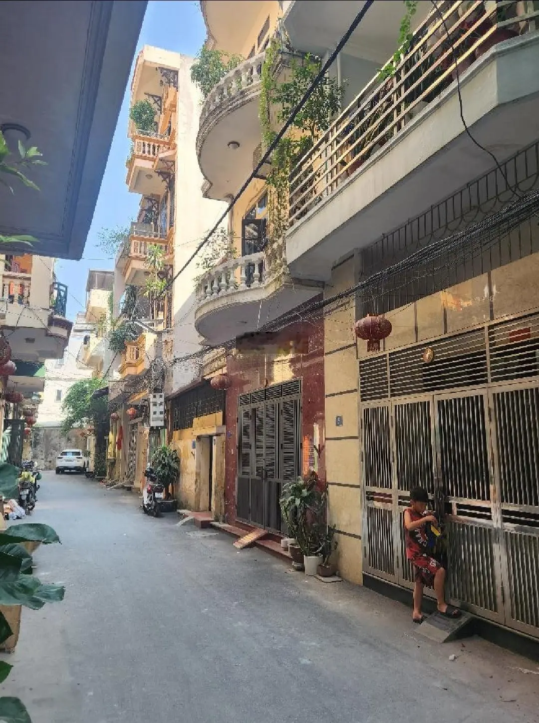 Nhà phố tô hiệu hà đông - ô tô đỗ cửa vào nhà
