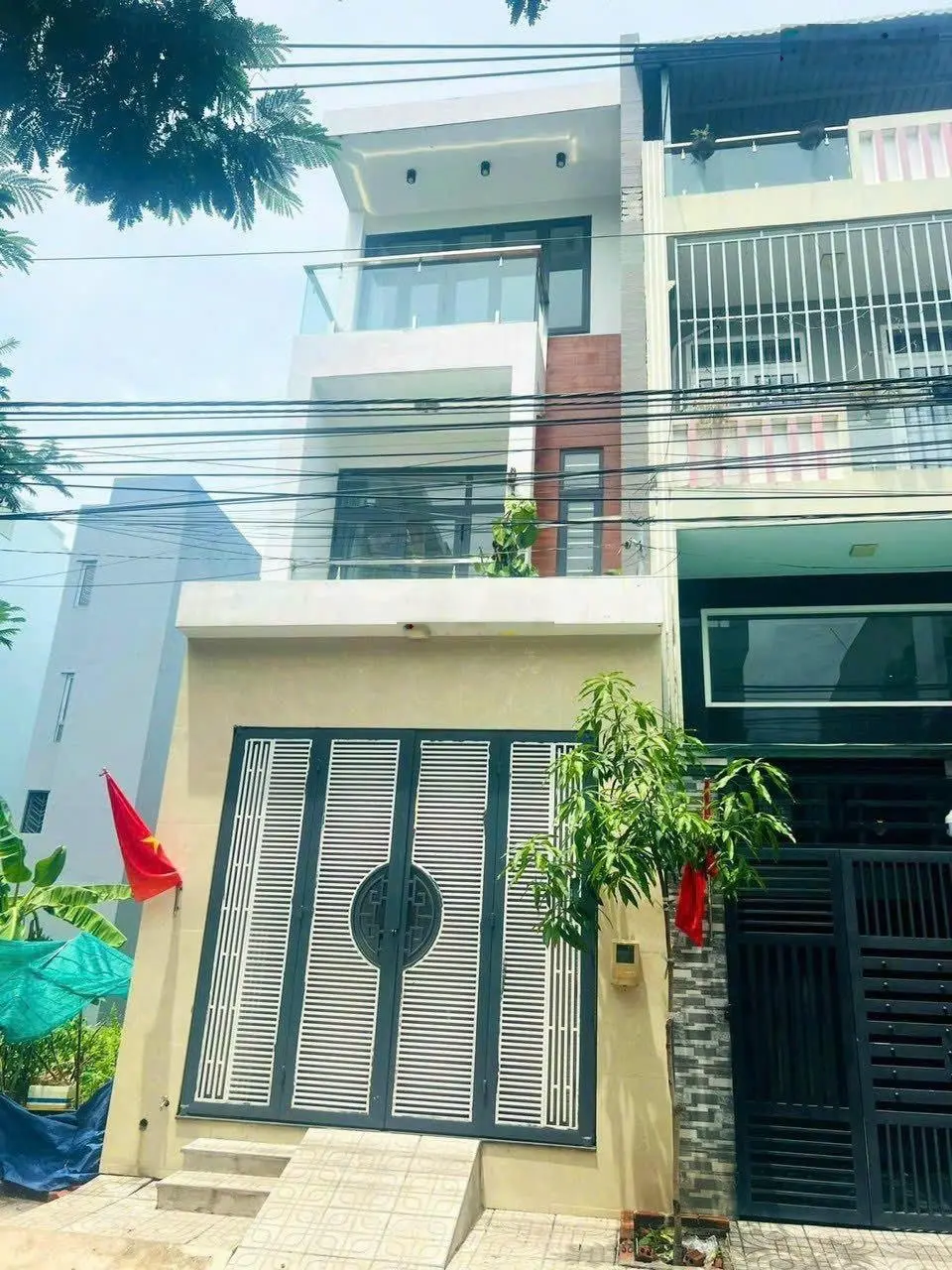Bán nhà 66m2 / 3,89 Tỷ đang cho thuê 10tr/th gần MT Nguyễn Duy Trinh, đường số 1, Long Trường, Q9