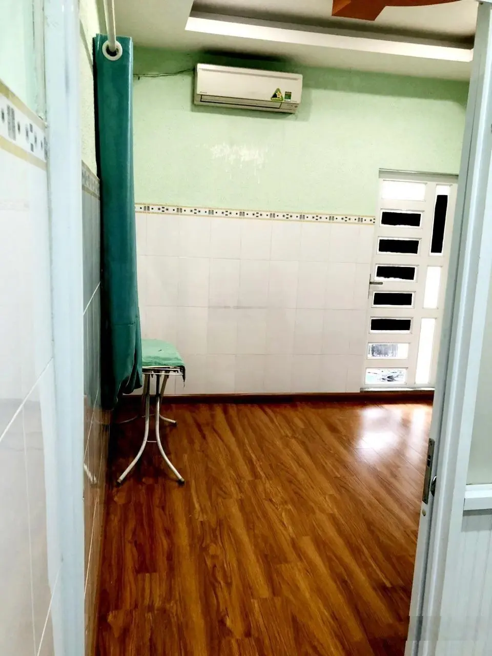 Bán NR 43m2 2 tầng, Nguyễn Tri Phương, Quận 10, giá 5,3 tỷ