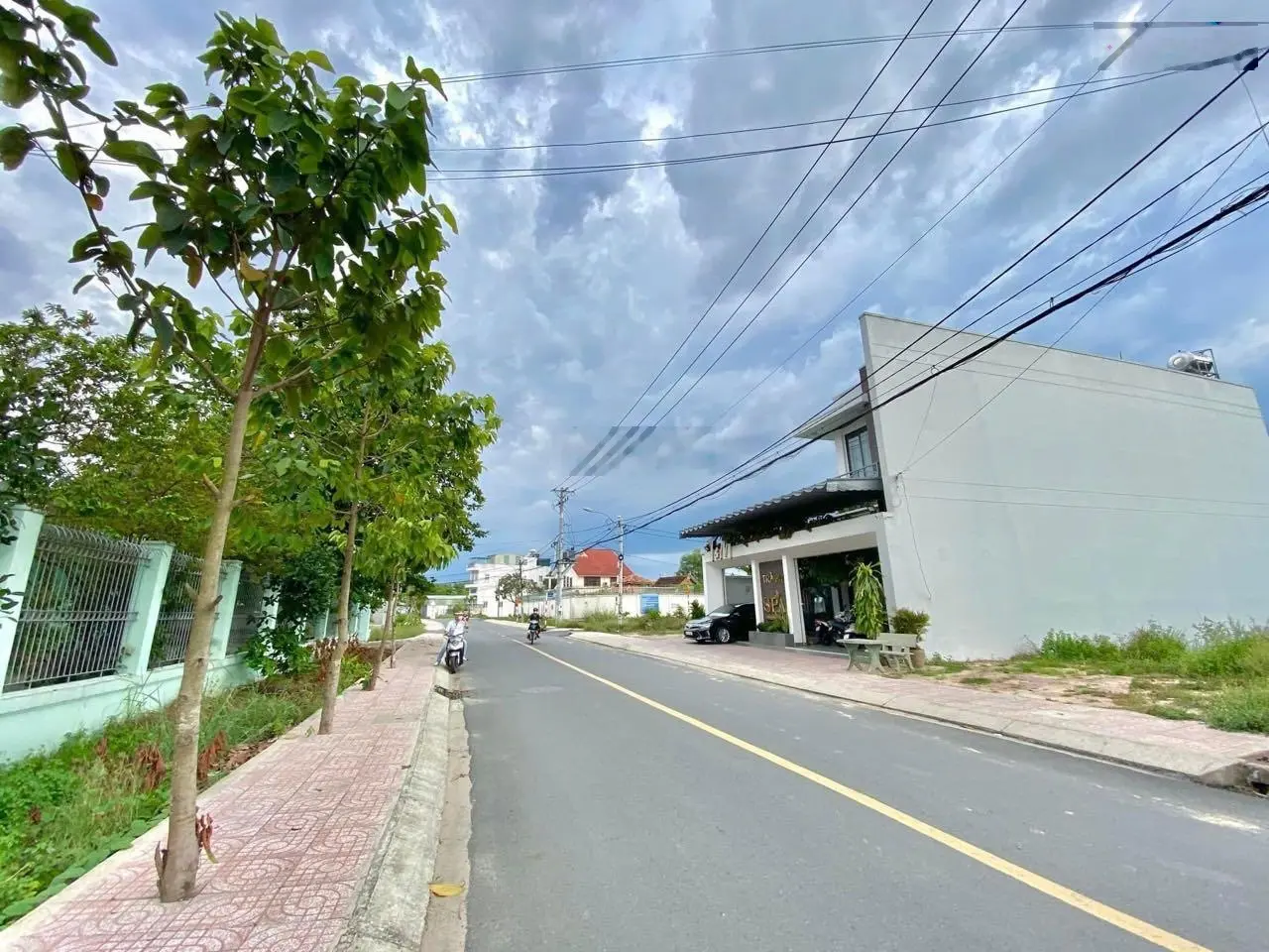 Chính chủ bán đất Đ. Võ Văn Kiệt, P7, Trà Vinh gần vòng xoay Võ Văn Kiệt, Giá 450tr/120m2/SHR