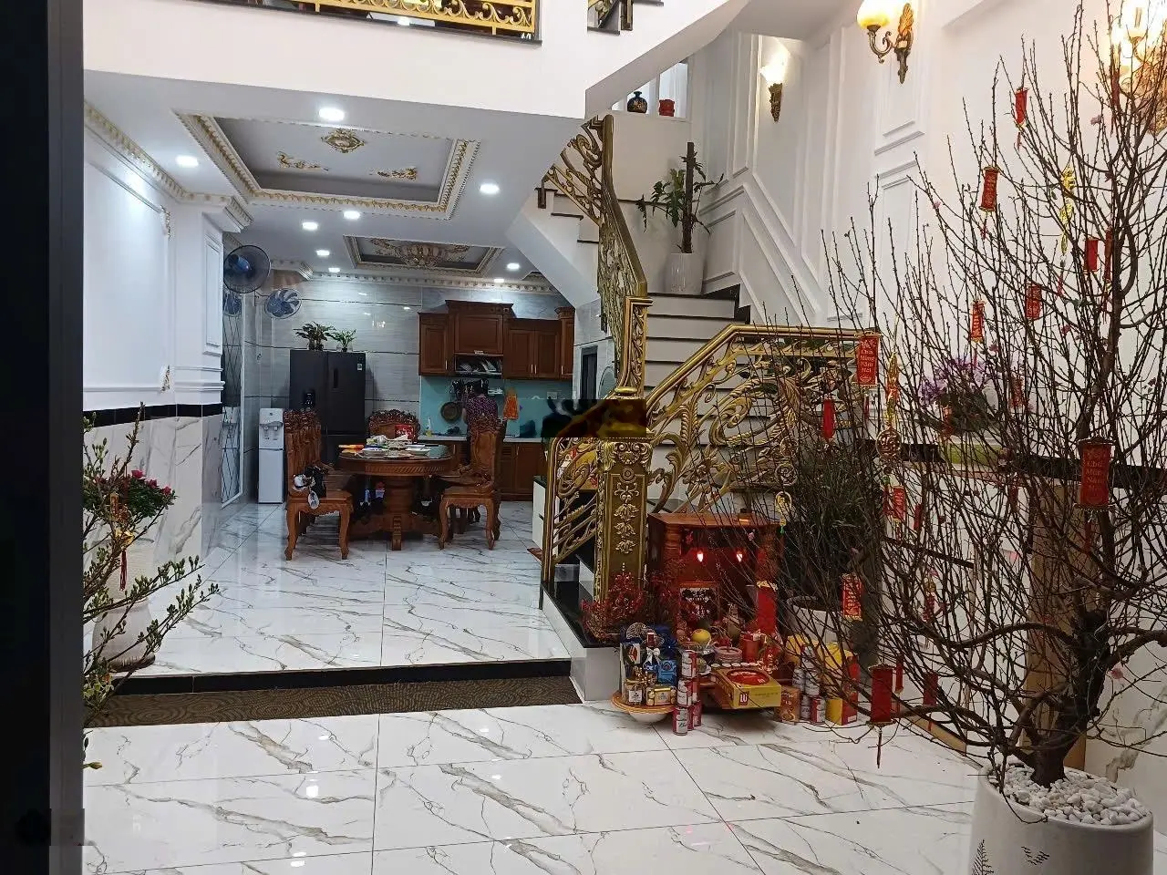 Bán Căn Nhà Đẹp Xuất Sắc nằm Sát Bên Vạn Phúc city, 5tầng full nội thất sang xịn, đường nhựa thông