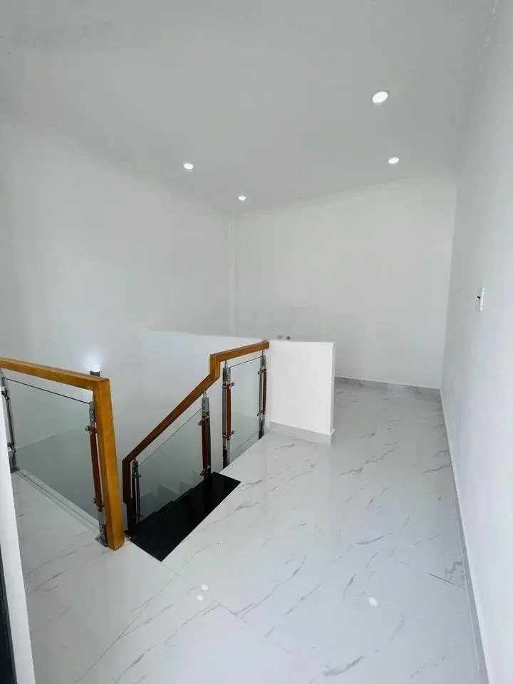 Sang nhà mặt tiền kinh doanh tốt - đường liên khu 4-5 Bình Tân gần trường tiểu học Kim Đồng 85m2