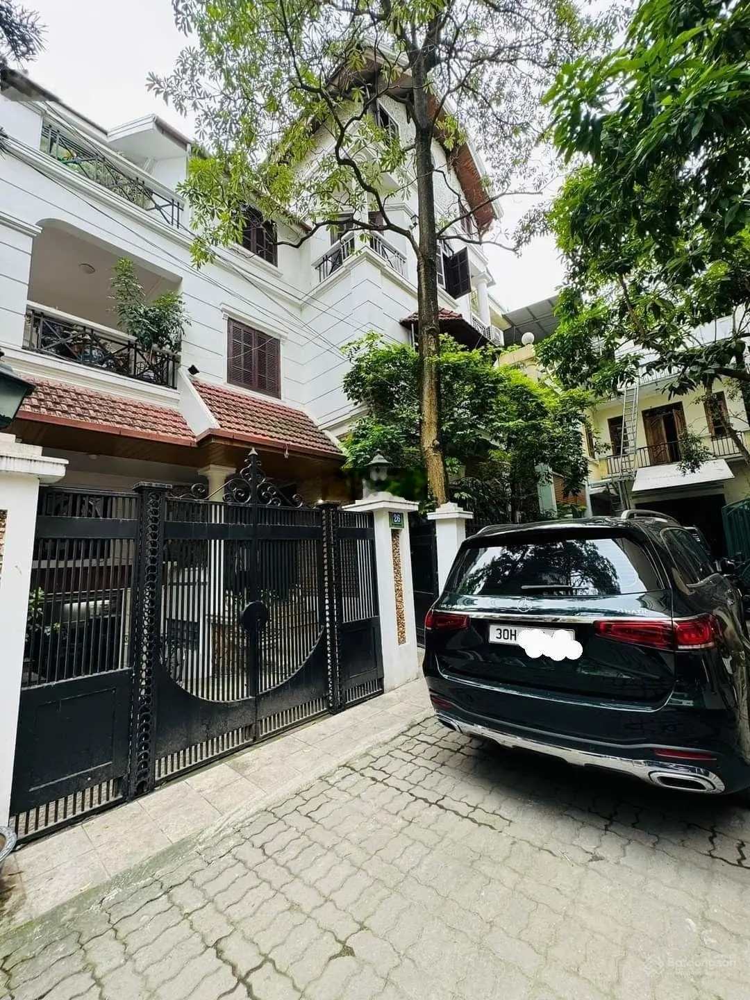 Bán siêu phẩm nhà cầu giấy, phân lô 2 ôtô tránh, vỉa hè, dt 270m - 4tầng - mặt tiền 20m - giá 6x tỷ