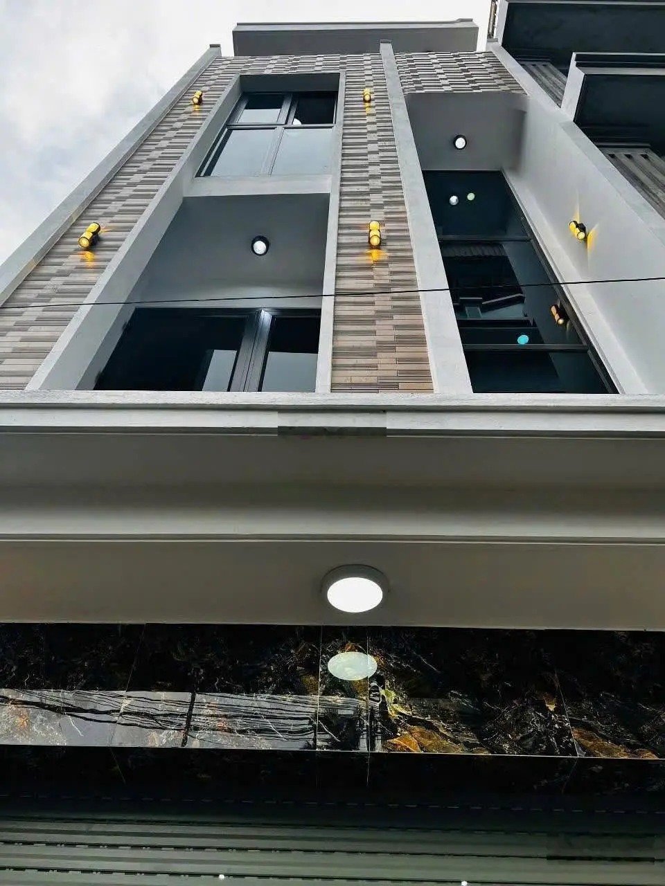 bán nhà siêu đẹp ngõ thông o tô đỗ trong đất