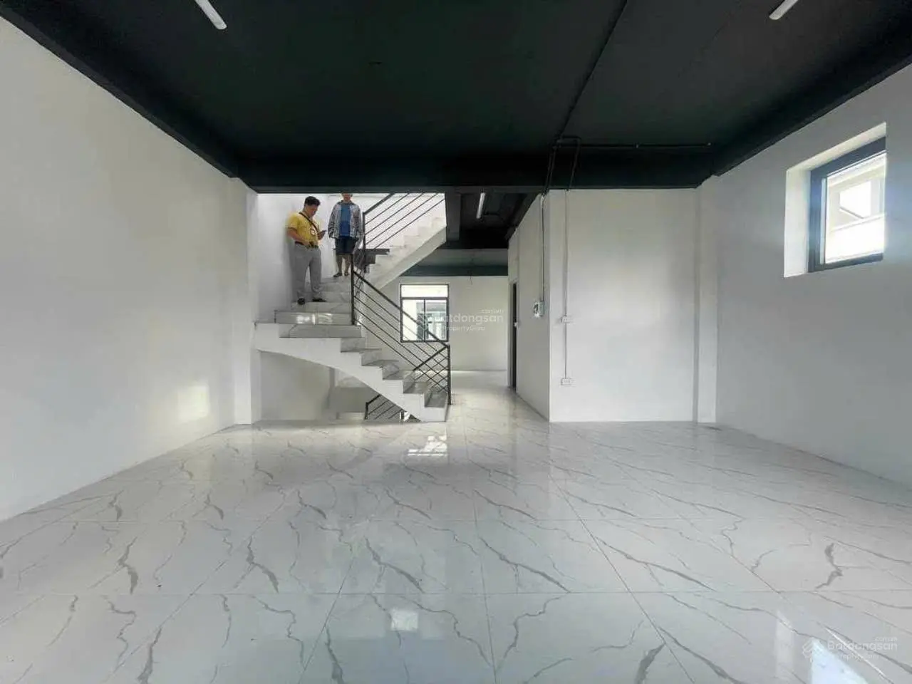 bán nhà 2 mặt ngõ Tây Mỗ sát trung tâm bảo trợ 3 sau lưng dự án LuMi