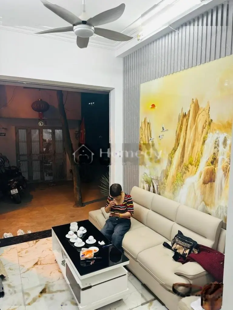 Siêu hiếm nhà khu vực phố thái thịnh.