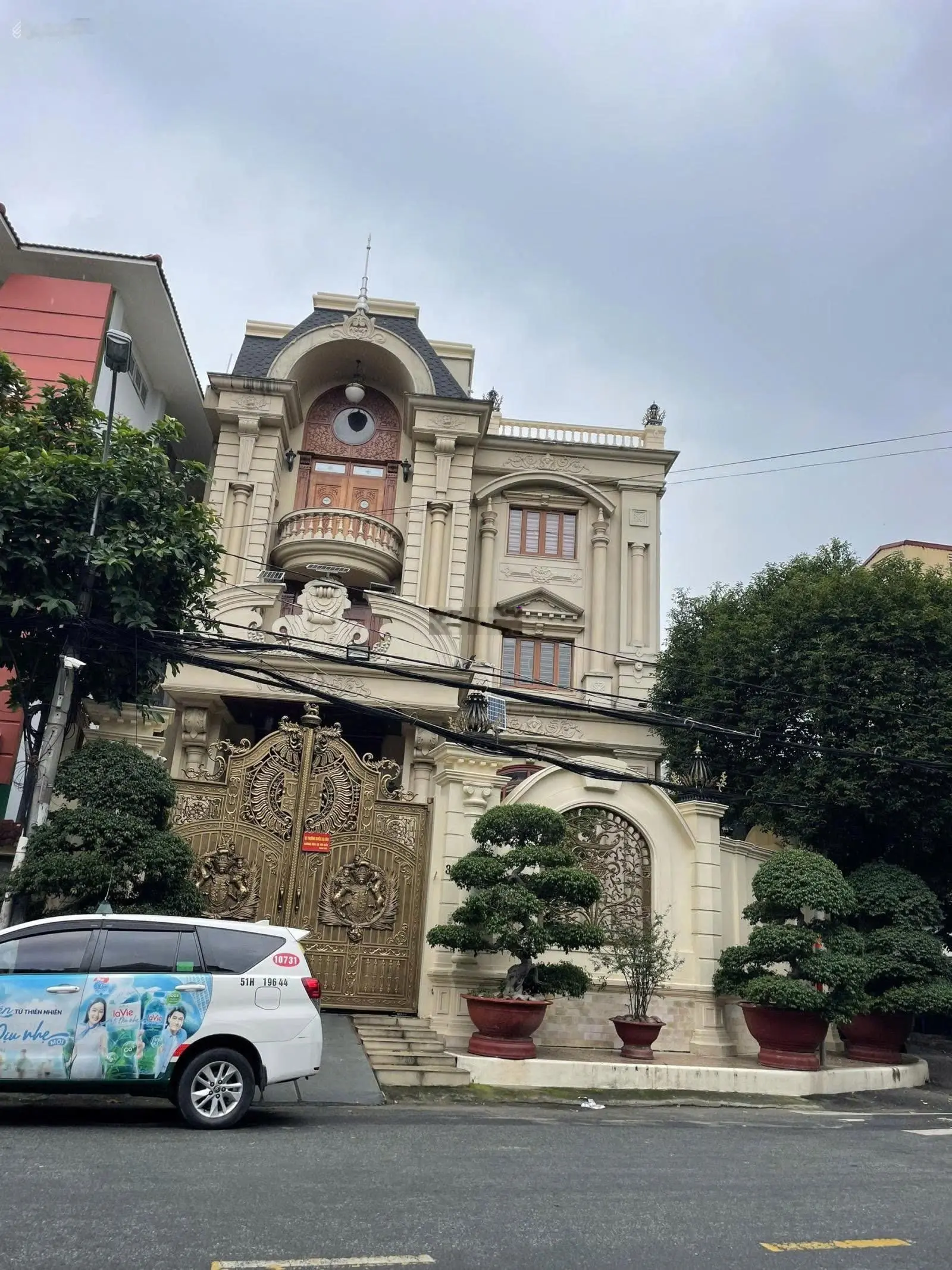 Hàng Siêu Kín, BÁN NHÀ góc 2 MẶT TIỀN Bến Vân Đồn , Q4, DT: 14*35 ,500m2,Giá 80 tỷ, HĐT:300tr